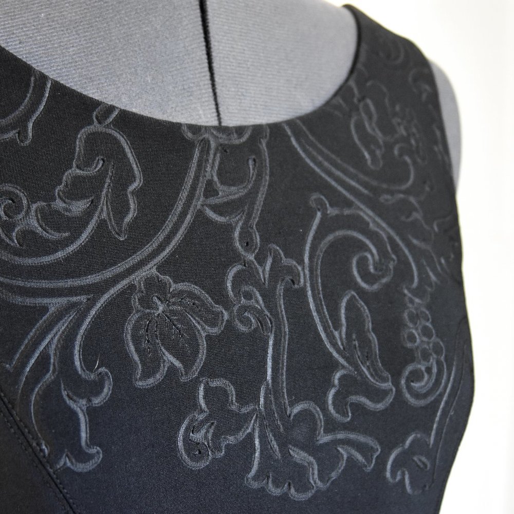 Vera Wang Neoprene Scuba Fit & Flare Black Dress 6 - Picture 5 of 7